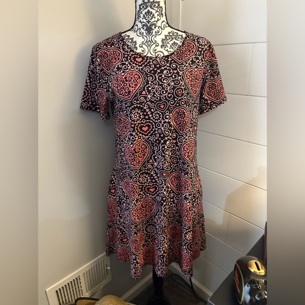 Women's Patterned Dress size small NWOT shirt sleeve